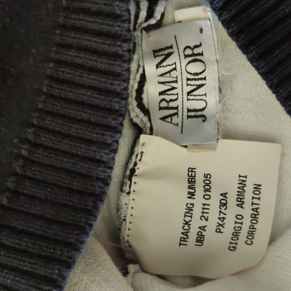 Authentic and Super cute toddlers boys Armani hats - Picture 5 of 5